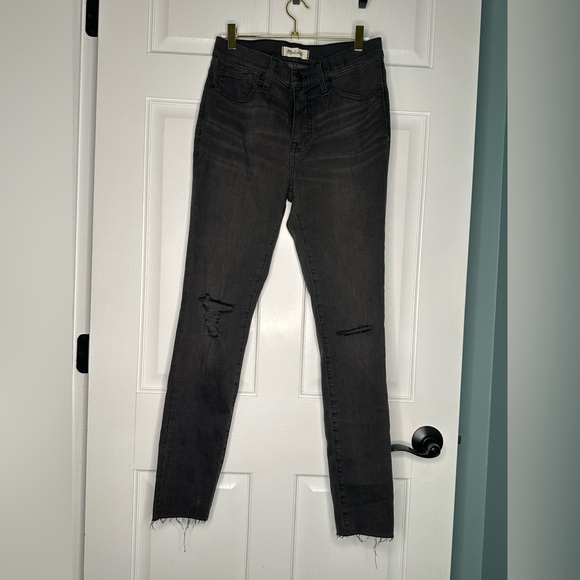 Madewell 9” Mid-Rise Skinny Jeans Black/Charcoal Distressed Raw Hem • Size 28 - Picture 2 of 8